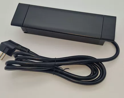 GNIAZDO PROST. cover HS 3*230 czarny