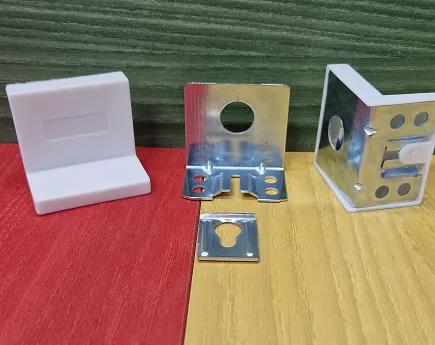 ZAWIESZKA BOCZNA Z MASKOW. czarna  IT