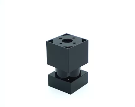 NÓŻKA PLASTIK REG. H 060 CZARNY POŁYSK NMK6003P